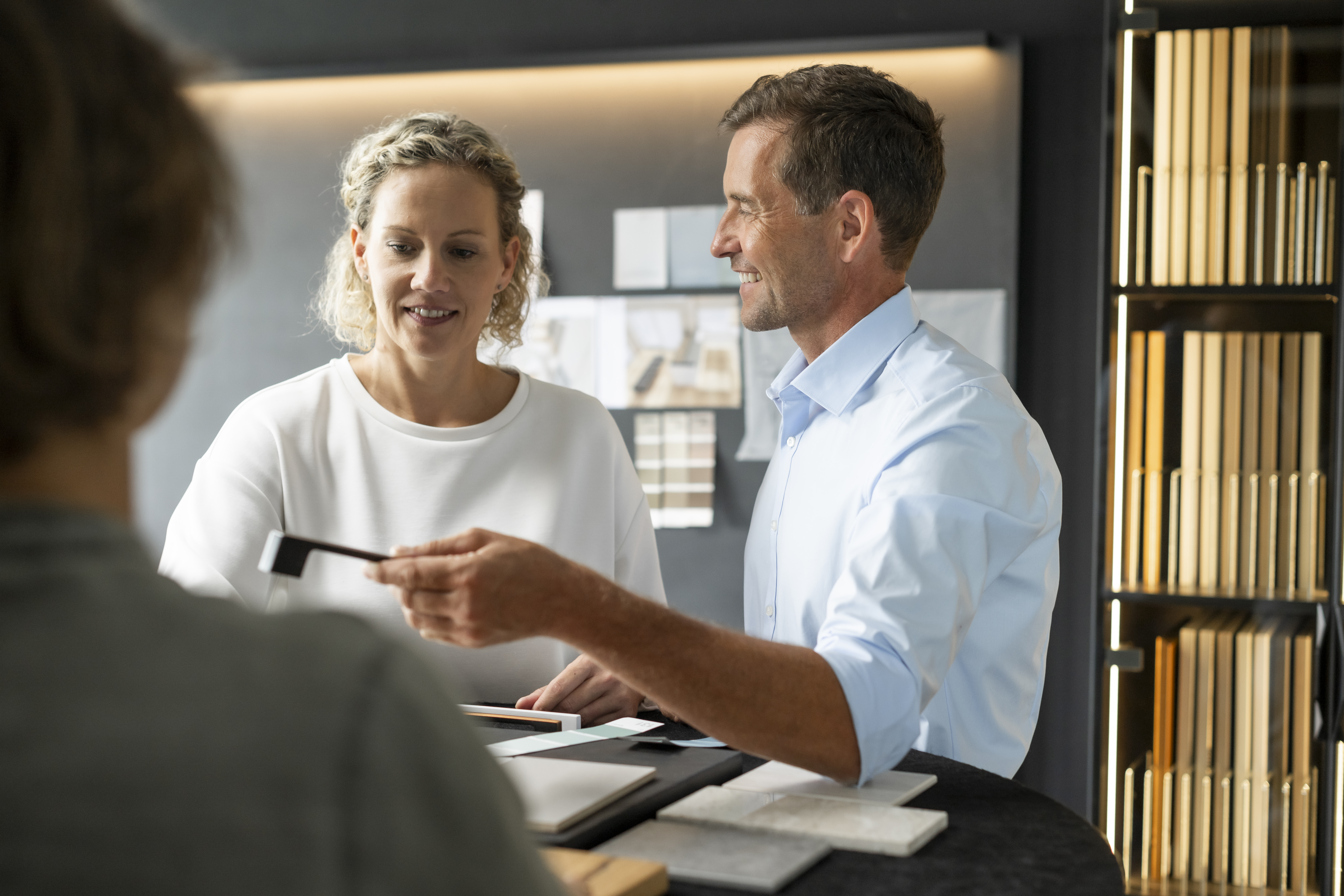 Beratungsgespräch Küchenkauf Menschen